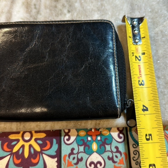 Strada Black Leather soft w/white stitching zipper change and flanked by pockets - Picture 4 of 5